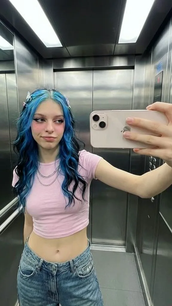 AI e-girl photo 0.5x ultra-wide elevator light full body